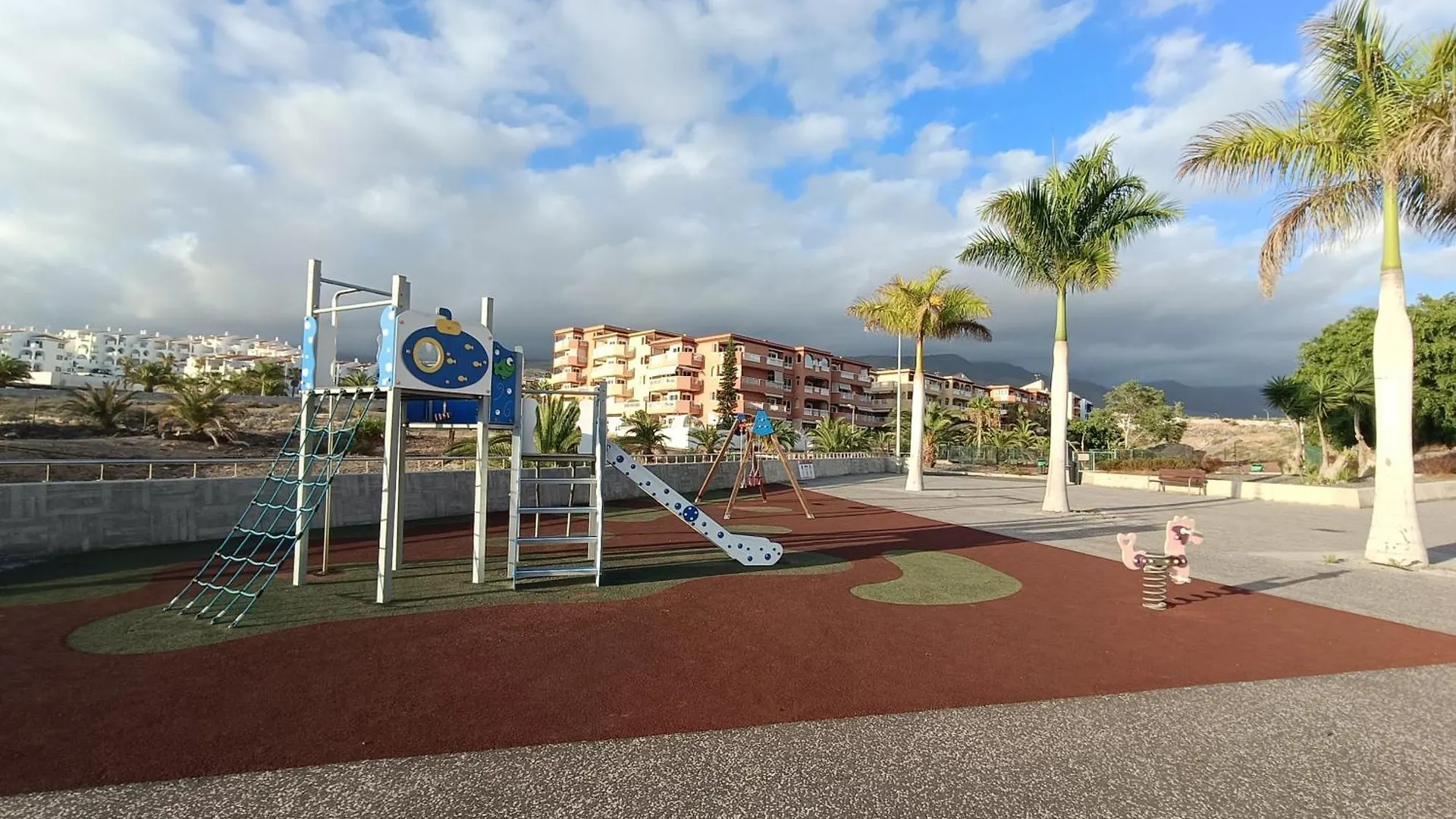 Arcoiris Callao Salvaje Apartment 0*,